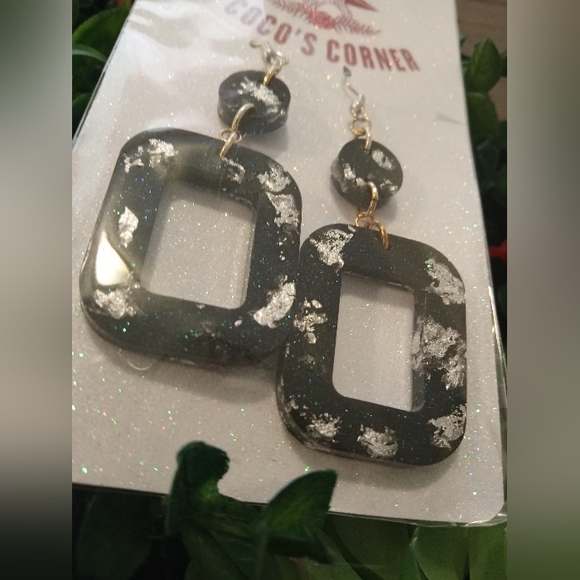 Hand Poured Resin Earrings - Picture 4 of 6